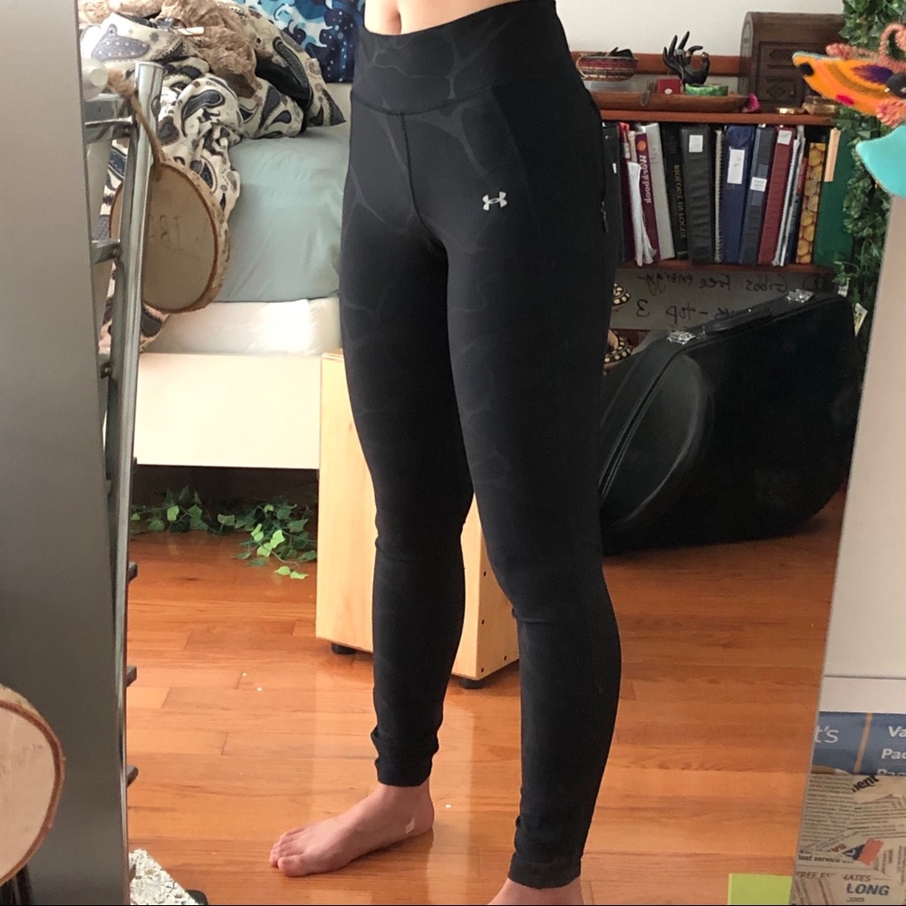 SOLD High-waisted Under Armour leggings, black